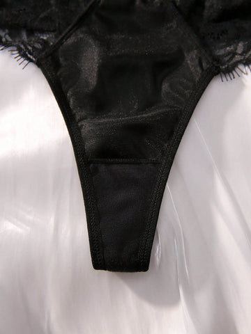 Set de lencería con encaje en contraste con aro Set de lencería con encaje en contraste con aro