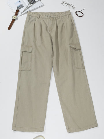 Pantalones cargo con bolsillo lateral con solapa Pantalones cargo con bolsillo lateral con solapa