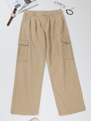 Pantalones cargo con bolsillo lateral con solapa Pantalones cargo con bolsillo lateral con solapa