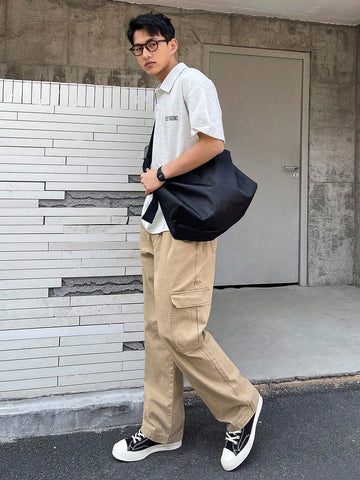 Pantalones cargo con bolsillo lateral con solapa Pantalones cargo con bolsillo lateral con solapa
