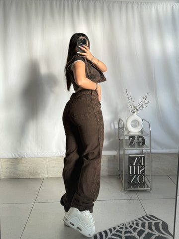 Set Sofi wide leg café incluye camisa y jeans