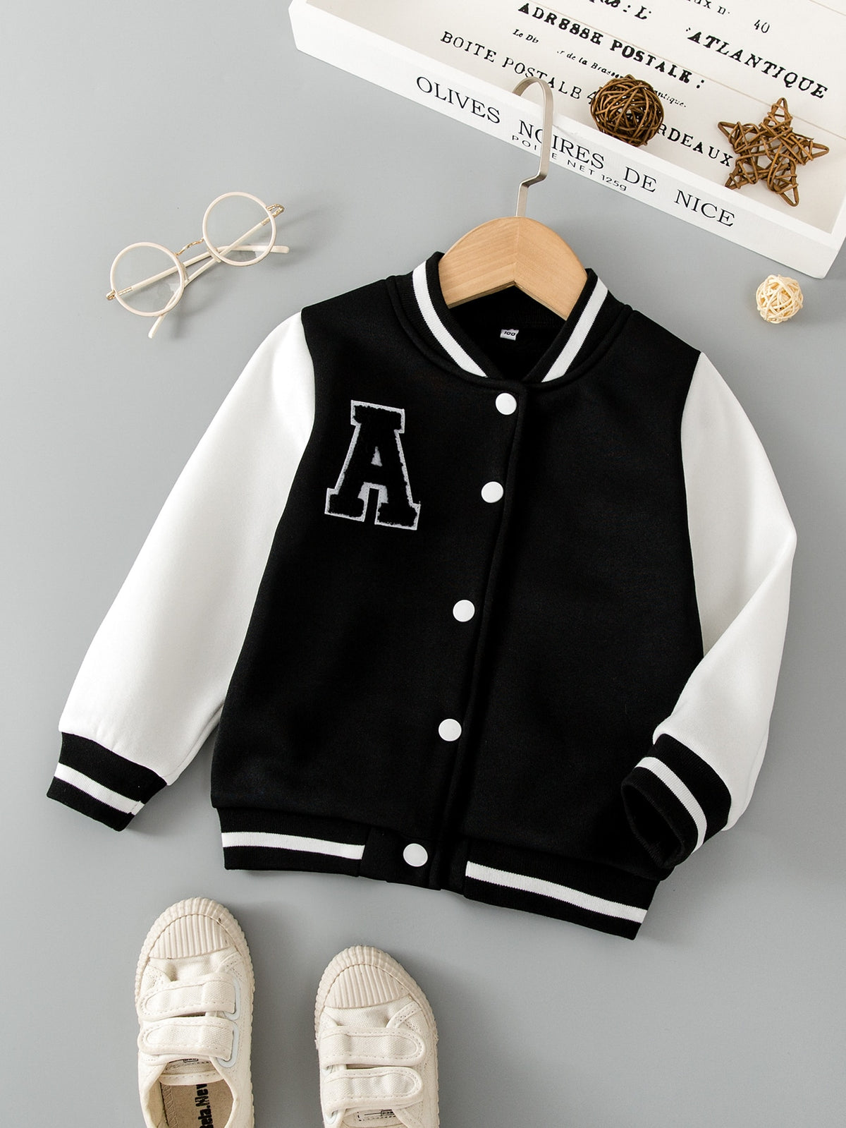 Chaqueta Térmica De Estilo Universitario Con Parche De Letra Para Niño