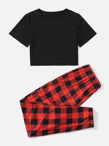 Conjunto de pijama camiseta corta con pantalones con estampado de guingán