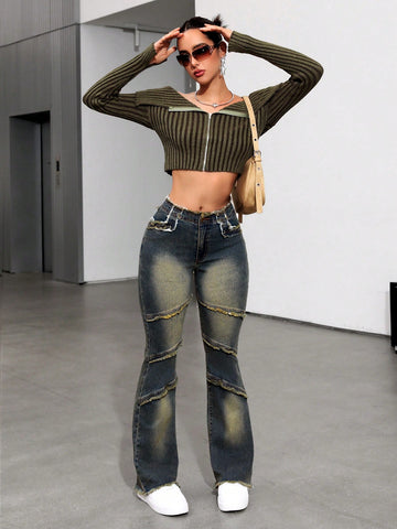 Jeans Acampanados De Lavado Con Agua Y Dobladillo Deshilachado