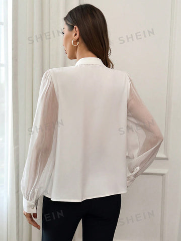 Blusa Con Cuello Y Decoración De Perlas