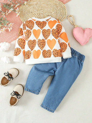 Conjunto De Sudadera Estampada Con Corazón Y Leoparda Y Jeans Para Niña Bebé