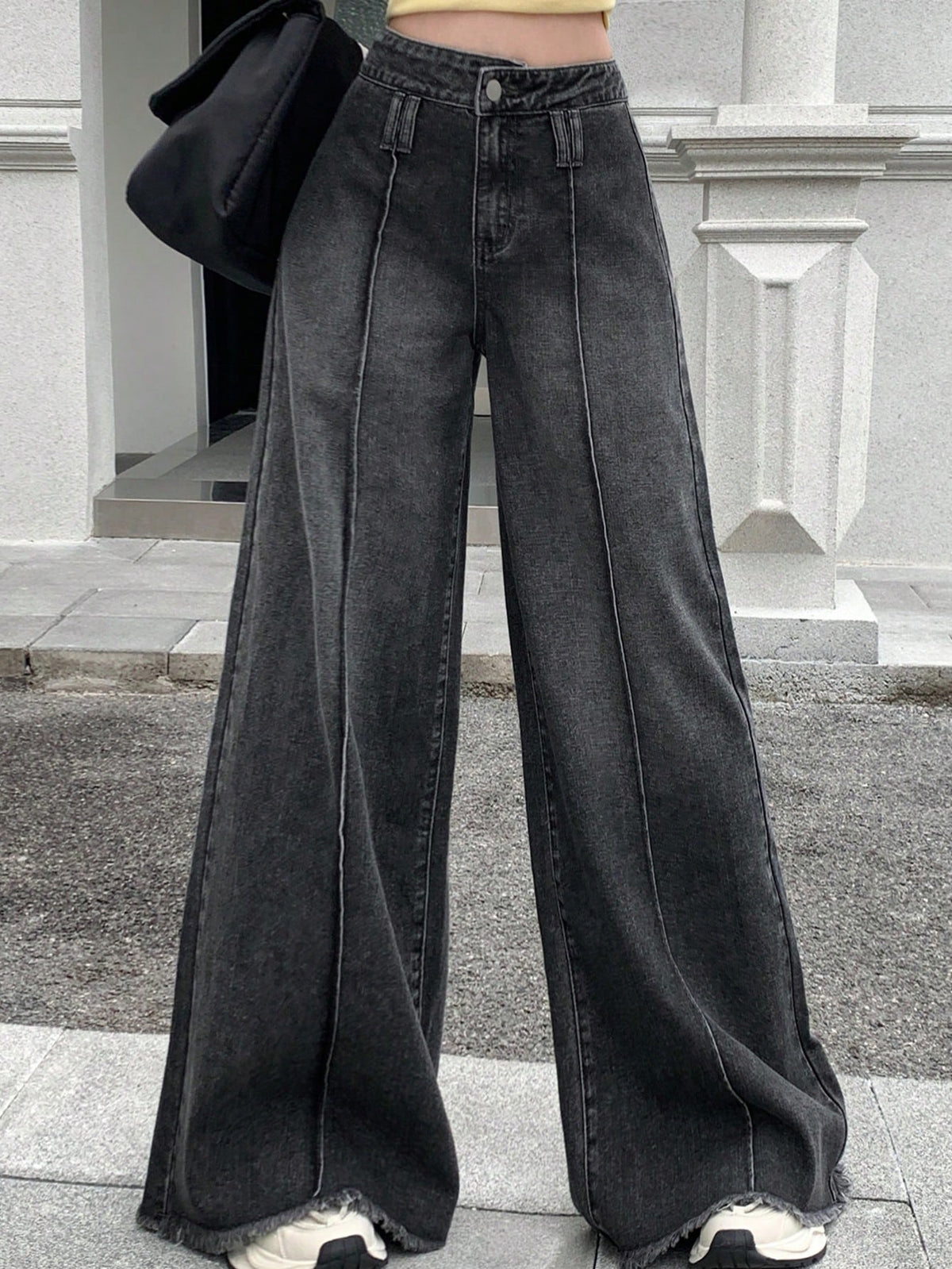 Jeans De Mezclilla Acampanados Para Mujeres Con Borde Deshilachado