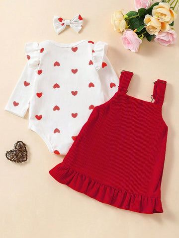 Conjunto de Mono de manga larga con lindo estampado de corazón y vestido de tirantes con dobladillo de volantes