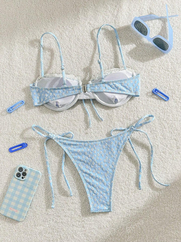 Bikinx con estampado floral de verano, ribete de encaje, aros y amarre