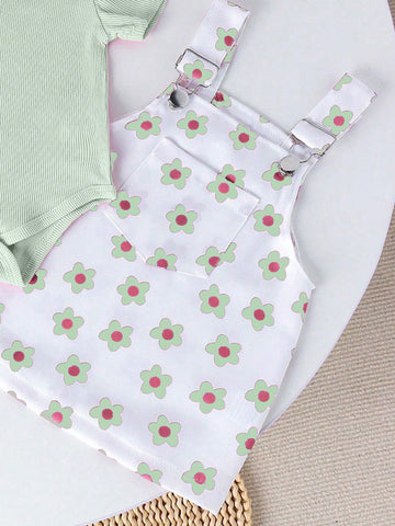 Conjunto de 2 piezas de lindo mameluco de manga corta  y falda para el verano con estampado impreso