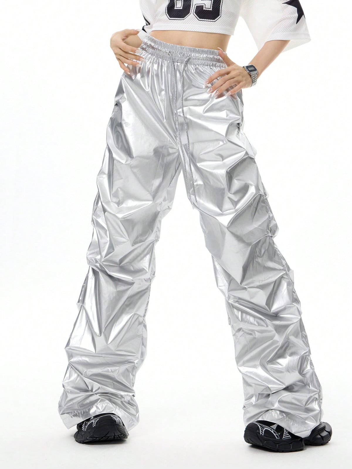 Pantalones largos rectos de pierna ancha de parachute plateados con revestimiento de PU para Y2K con cintura elástica y bolsillos