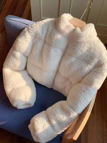 Chaqueta corta acolchada de invierno para mujer con cuello de pie y forro de sherpa polar