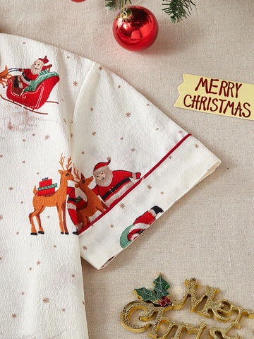 Conjunto de pijama de manga corta y pantalones cortos con estampado navideño