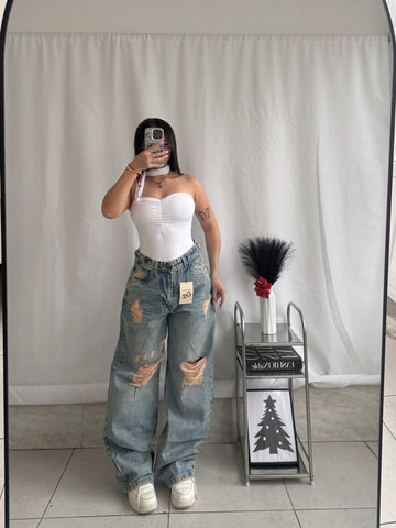 Jean ajuste arena con rotos Baggy