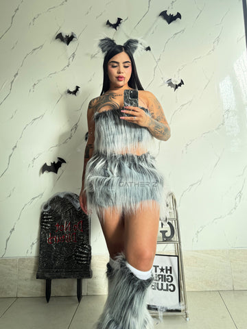 Disfraz Loba peluche (orejas, top, falda, polainas)