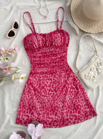 Vestido deslizante de malla con tirantes finos y estampado de leopardo sexy