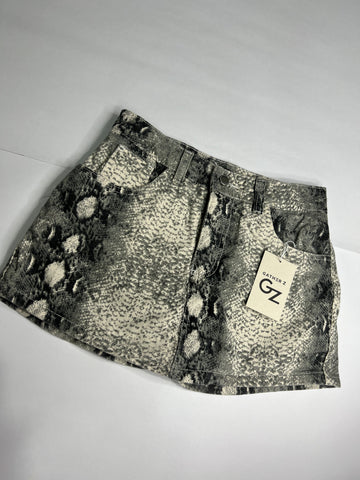 Falda short serpiente