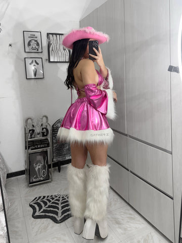 Disfraz vaquera diseño exclusivo GZ (top,panty,mangas,falda) con polainas cuesta $160.000