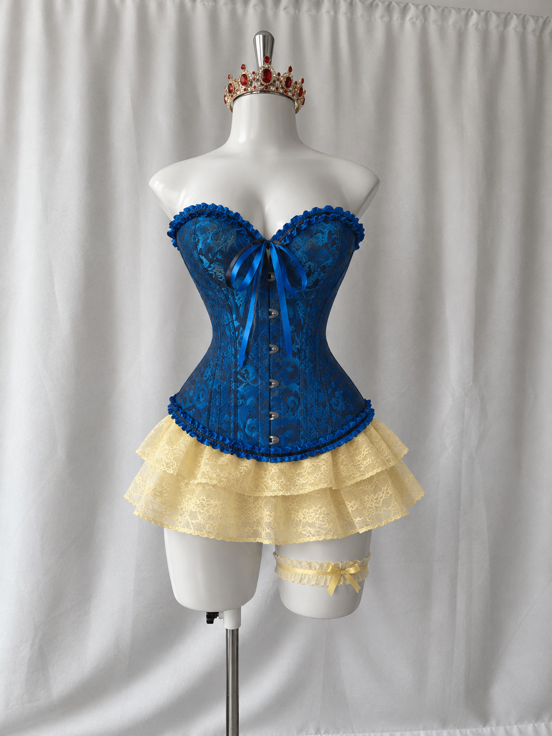 Disfraz Blanca Nieves y villana ref 02 (corset, corona, guantes, medias, falda)