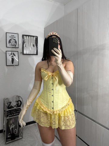 Disfraz bella y bestia (corsets guantes, corona, falda)