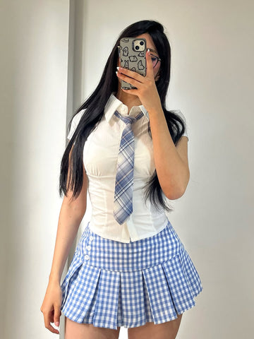 Disfraz Catalina Santana (top, falda short, corbata)