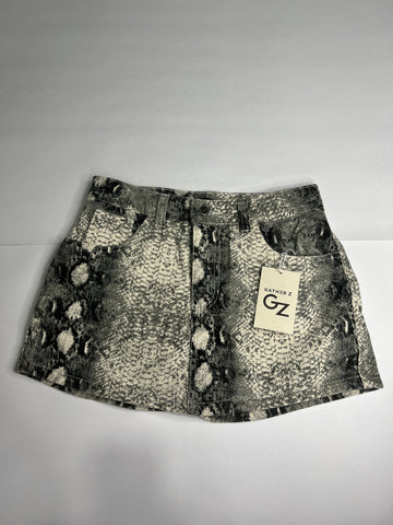 Falda short serpiente