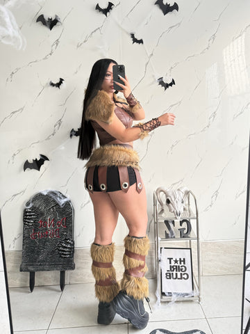 Disfraz vikinga exclusivo GZ (Chal, polainas,muñequeras, corset, falda, short, cinturón).
