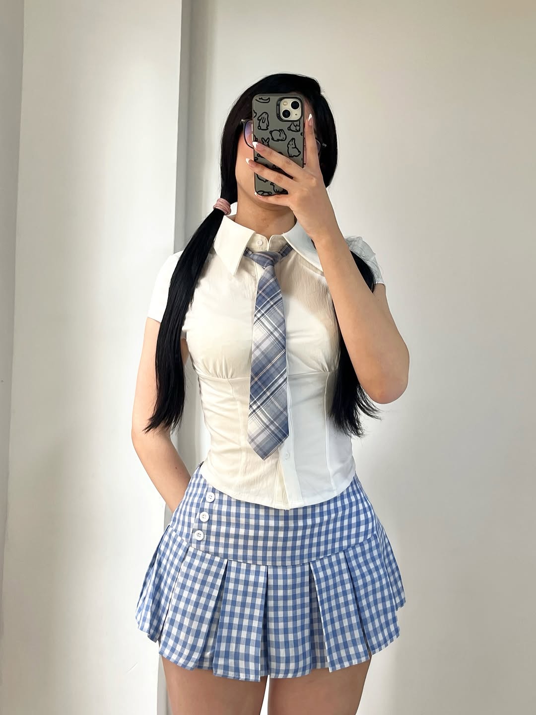 Disfraz Catalina Santana (top, falda short, corbata)
