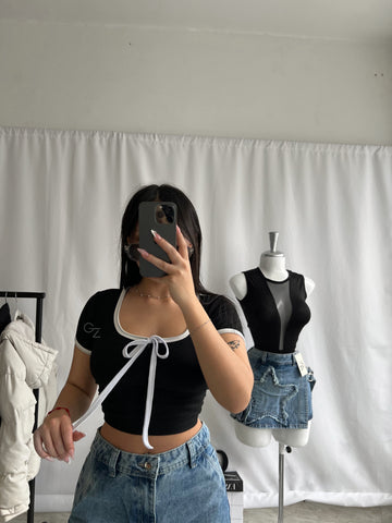 Camiseta con moño en rib