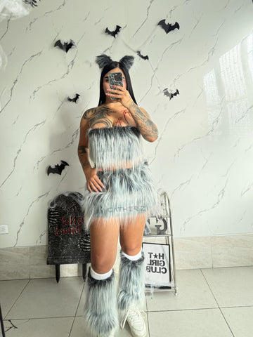 Disfraz Loba peluche (orejas, top, falda, polainas)