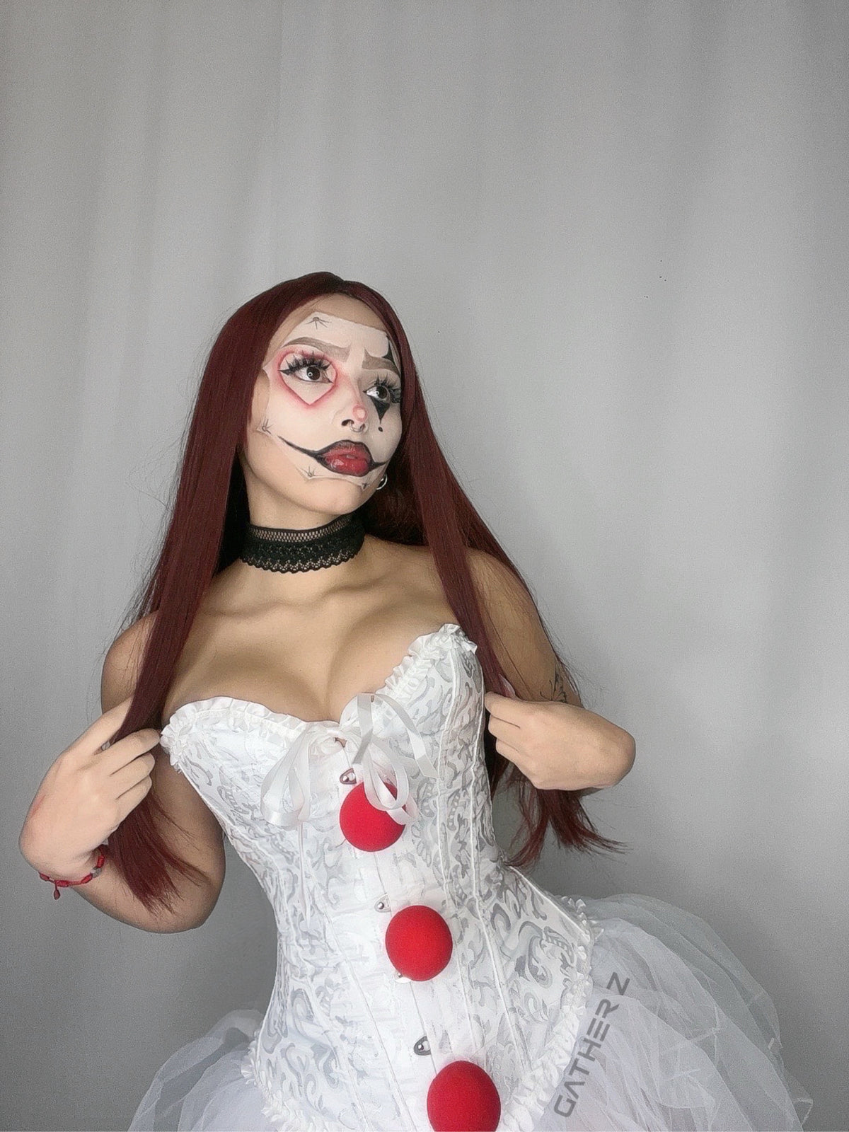 Disfraz payasa ref 01 (corset con pompones, medias, tutu)