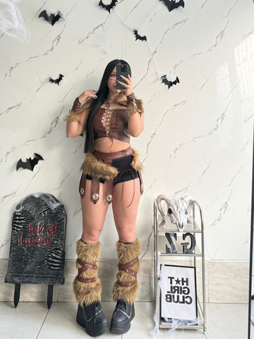 Disfraz vikinga exclusivo GZ (Chal, polainas,muñequeras, corset, falda, short, cinturón).