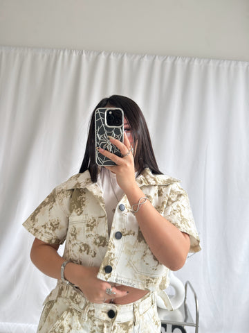 Set Kira camuflado beige (camisa y Jean)