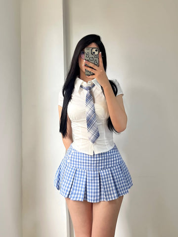 Disfraz Catalina Santana (top, falda short, corbata)