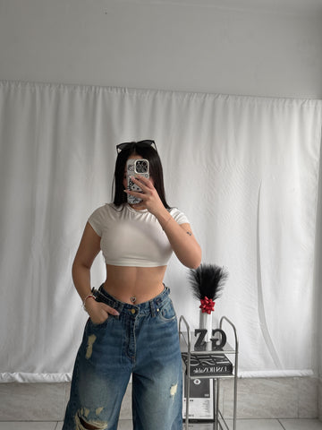 Jean ajuste con rotos oscuro