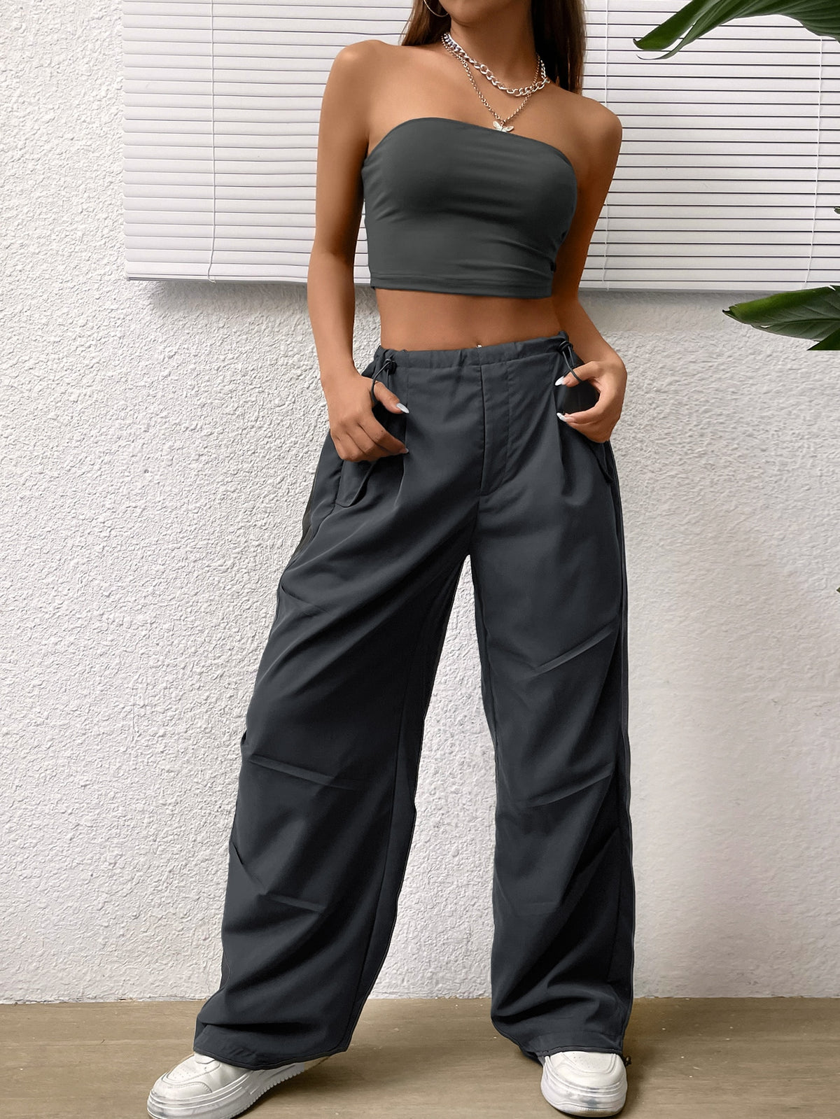 Top tubo crop & Pantalones de pierna ancha