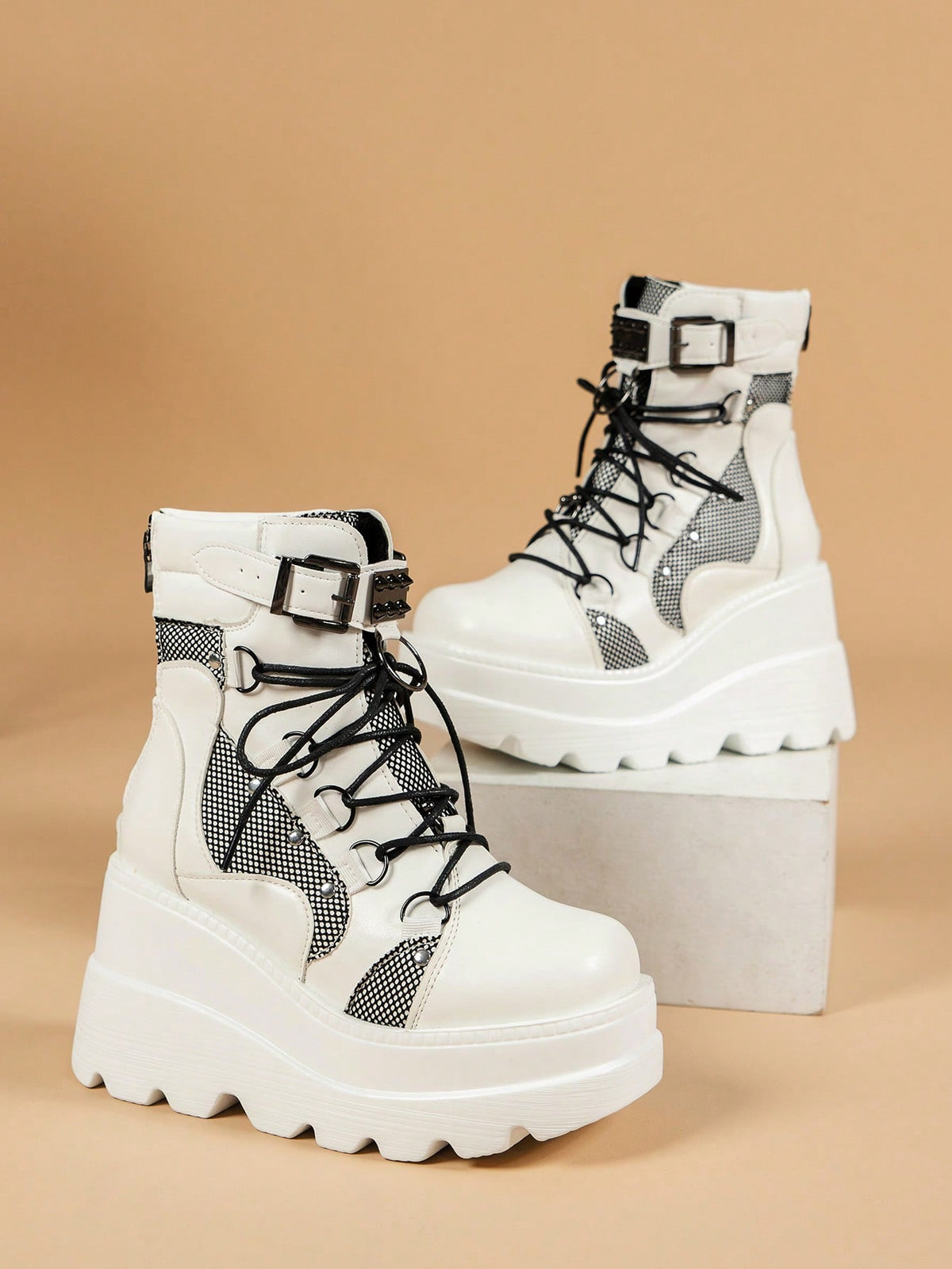 Botas de moda con diseño de hebilla cuña con cordón delantero