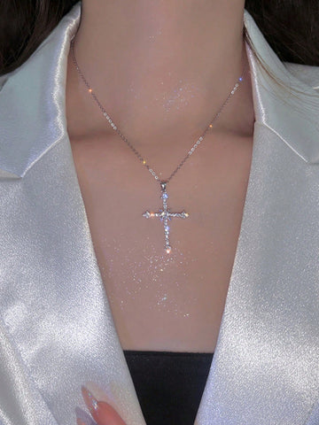 Collar con diamante de imitación accesorio cruzado
