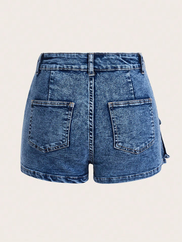 Shorts en mezclilla con bolsillo con solapa